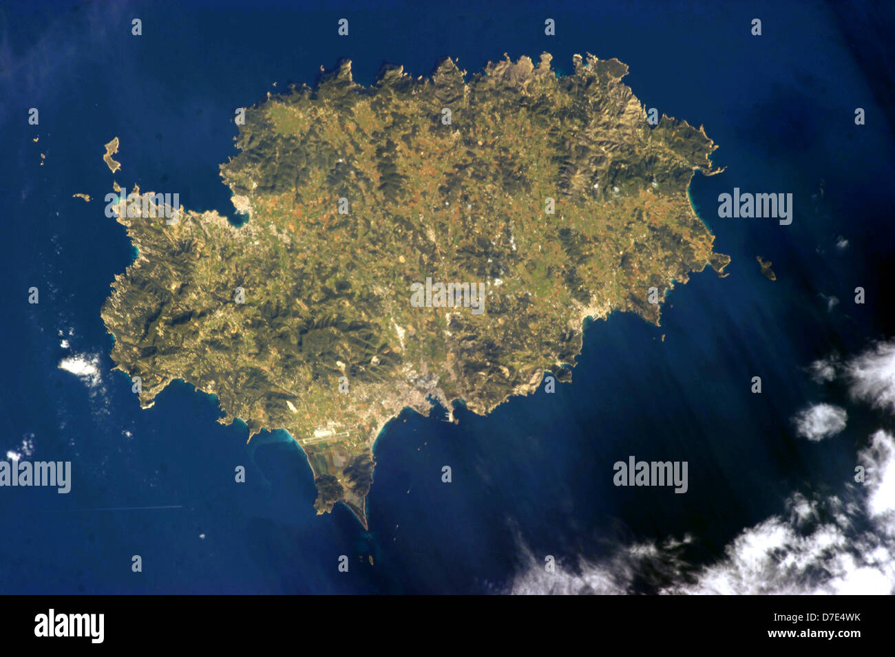 Ibiza. Die Insel Ibiza von der südöstlichen Küste von Spanien, Teil des Archipels der Balearen. Stockfoto
