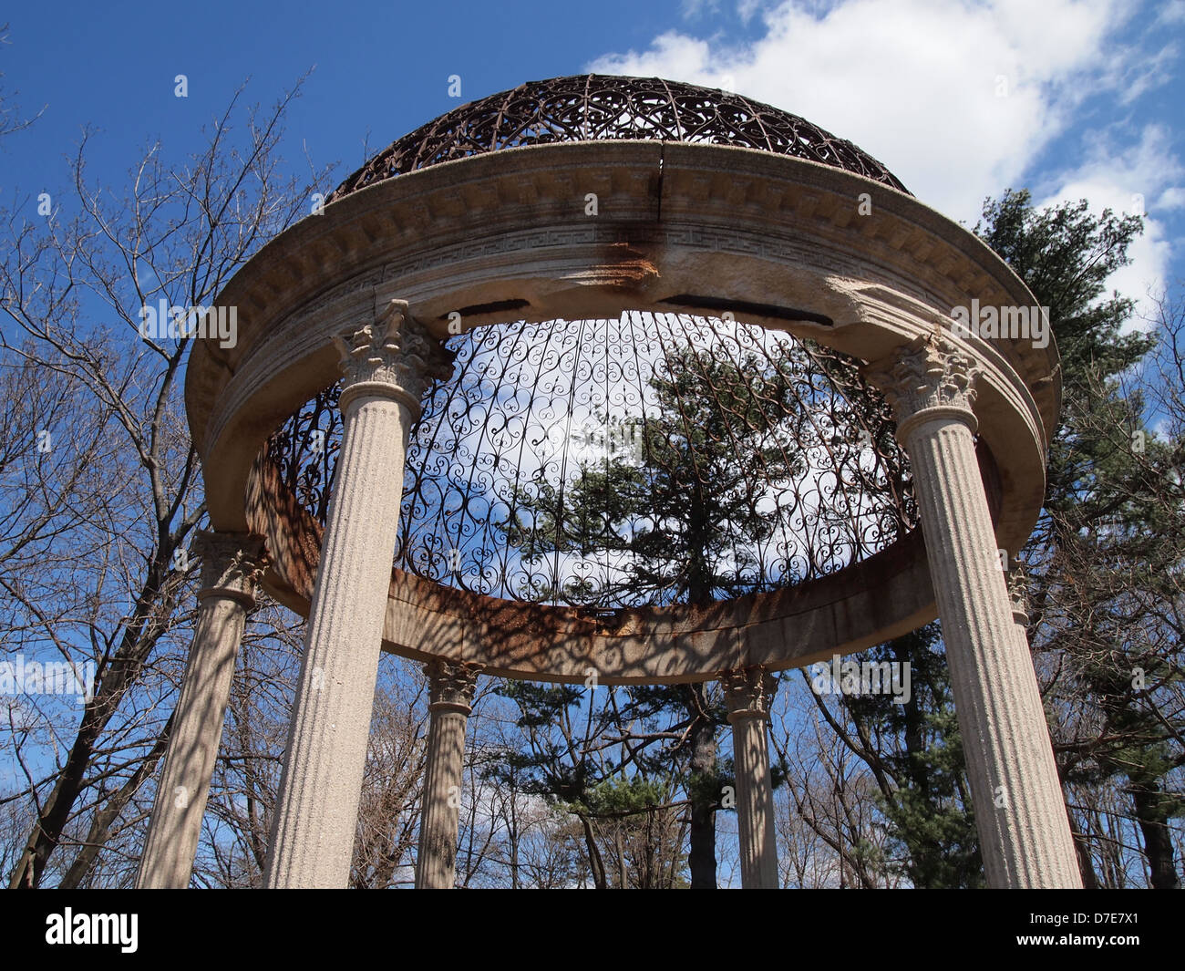 Tempel der Liebe am Untermyer Park, Yonkers, New York, USA, 14. April 2013, © Katharine Andriotis Stockfoto