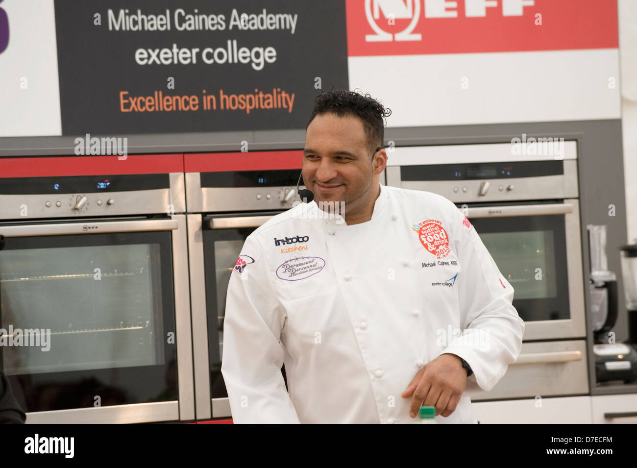 Celebrity Chef Michael Caines MBE sprechen auf der Bühne Exeter Festival von South West Food & trinken Stockfoto