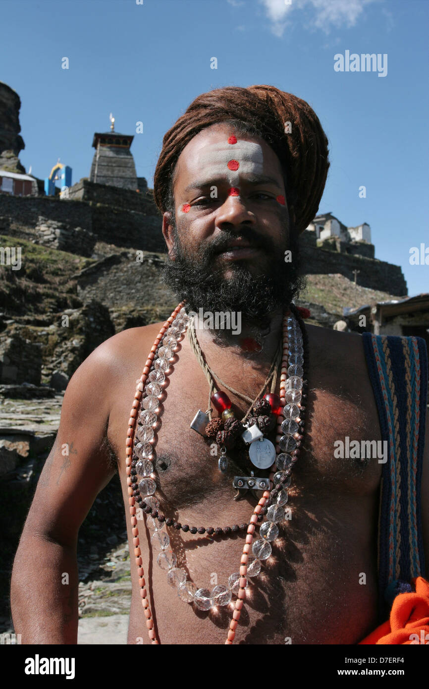 Karkadbam Baba ist der Residente Sadhu am Tungnath Mandir, der Welt