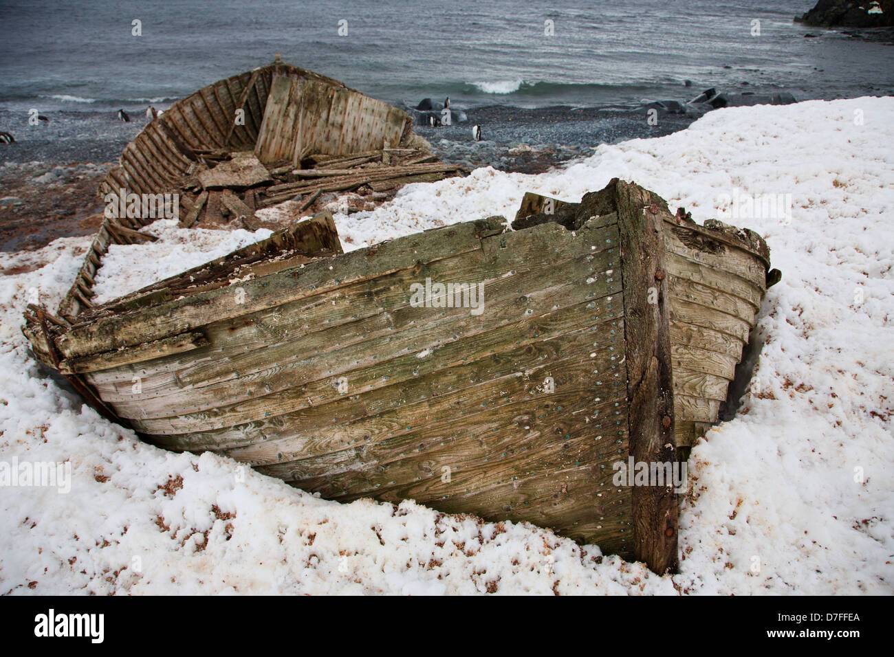 Eine alte Dory auf Half Moon Island, Antarktis. Stockfoto