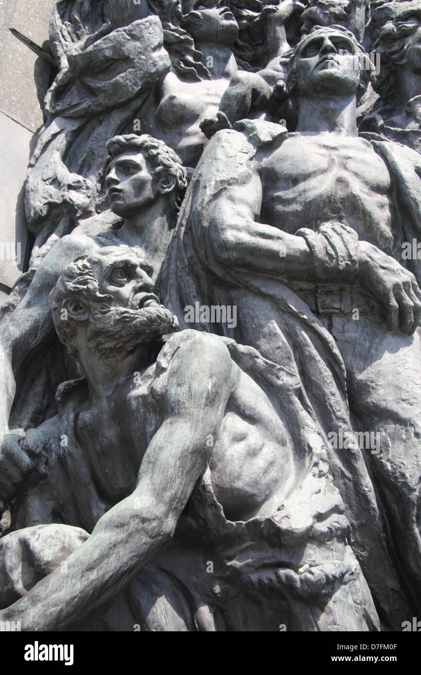 Denkmal für die Helden des Warschauer Ghettos erstellt von Nathan Rappaport, befindet sich In Warschau, Polen Stockfoto