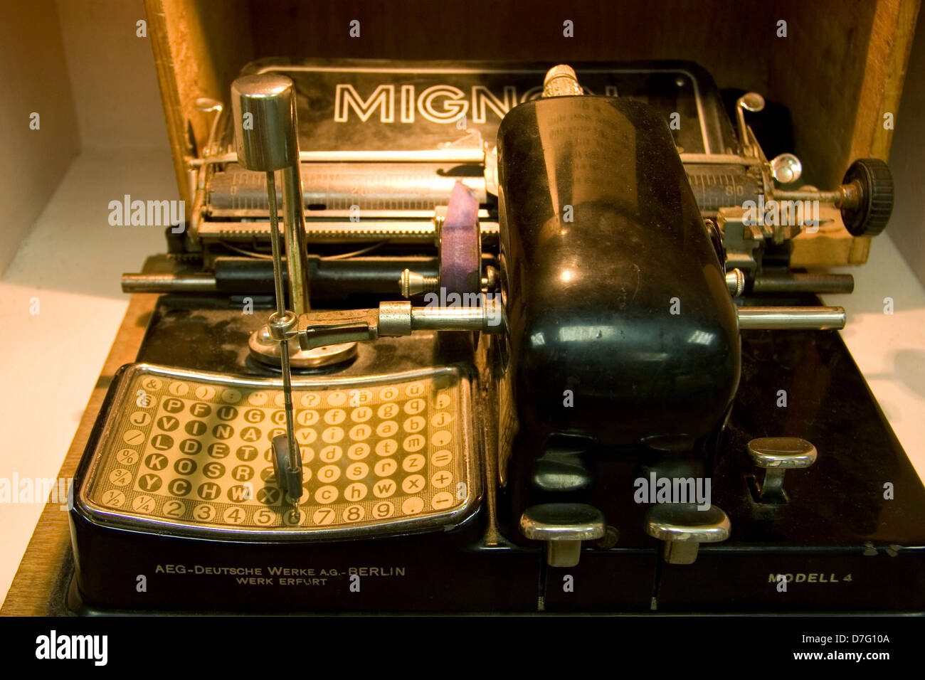 Mignon Schreibmaschine Modell 4 von AEG in Berlin gemacht Stockfoto