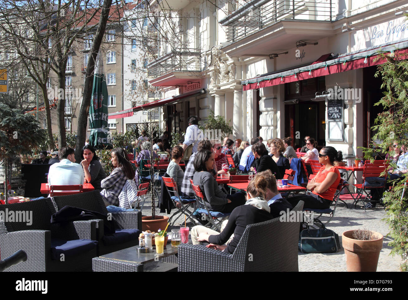 Prenzlauer berg cafe -Fotos und -Bildmaterial in hoher Auflösung - Seite 2  - Alamy