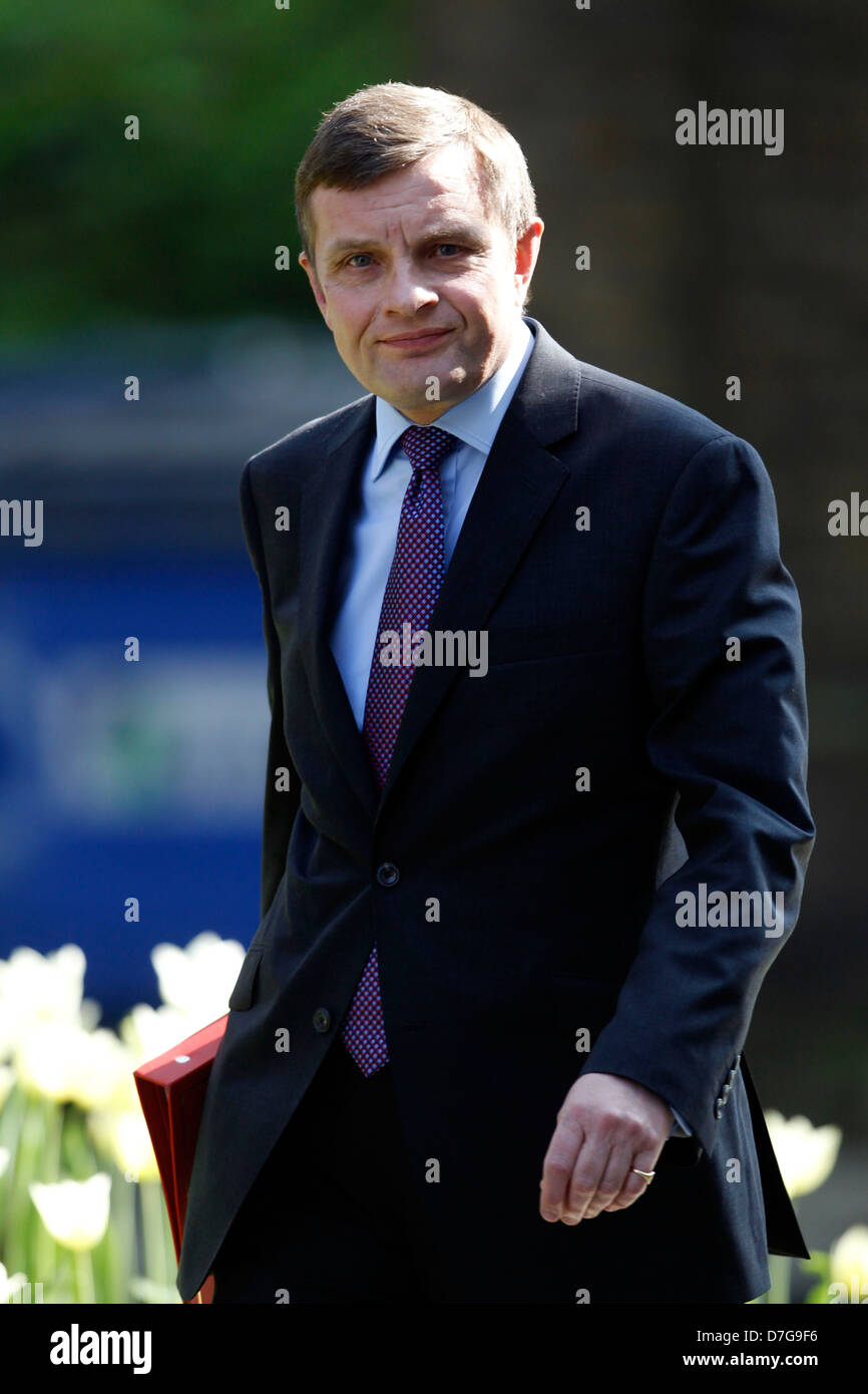 Welsh Secretary David Jones besucht der wöchentlichen Kabinettssitzung im No: 10 Downing Street in London, Großbritannien, 7. Mai 2013. Stockfoto