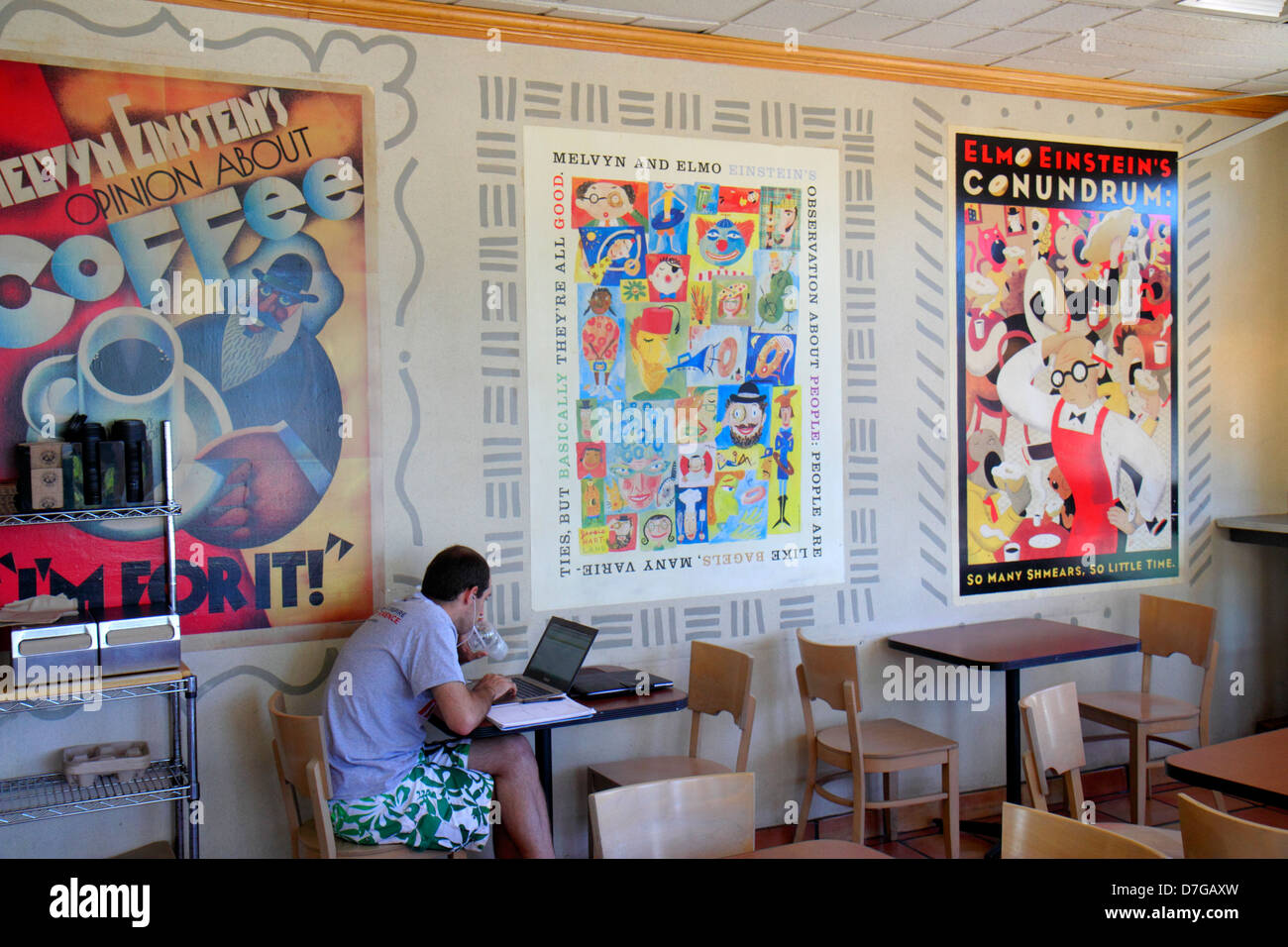 Miami Beach Florida, Alton Road, Einstein Bros Brothers, Restaurant Restaurants Essen Essen Essen Essen Essen Essen Café Cafés Bistro, Restaurant, Tische, Mann Männer männlichen Erwachsenen Stockfoto