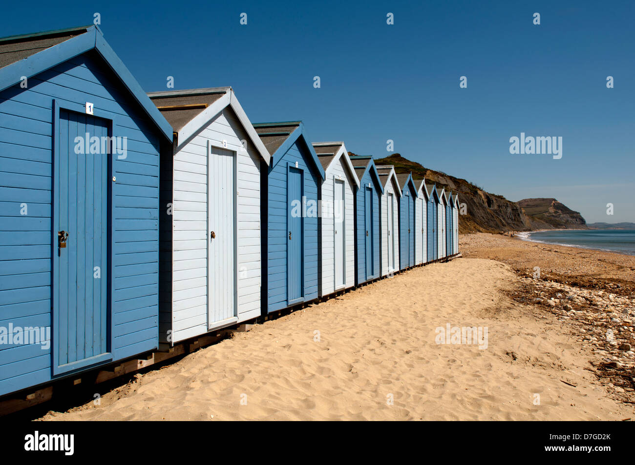 Strand Hütten, Charmouth, Dorset, England, UK Stockfoto