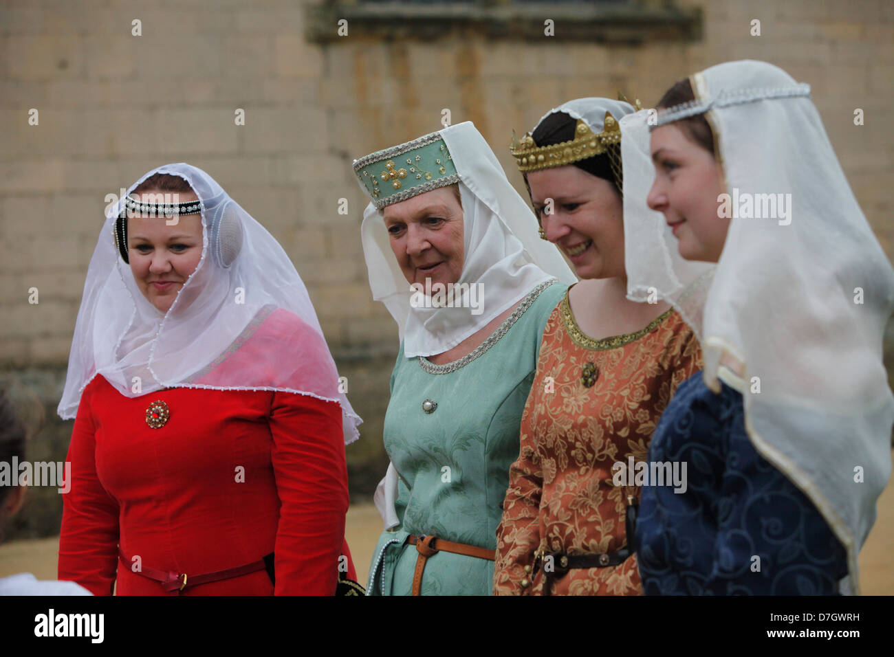 Darsteller in einem mittelalterlichen Festzug in mittelalterlichen Kostüm Stockfoto