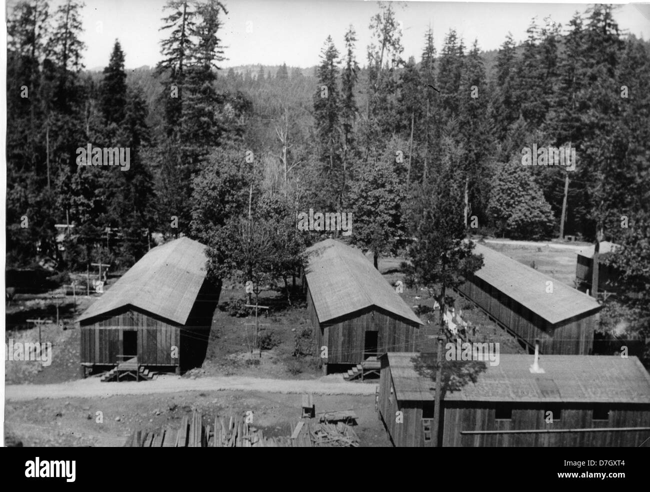 Blick auf Etagenbett Häuser am Oakridge CCC Camp F-25, Willamette National Forest Stockfoto