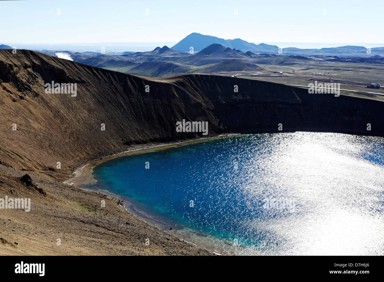 Krafla Krater gefüllt mit Wasser, Myvatn, Island. Stockfoto