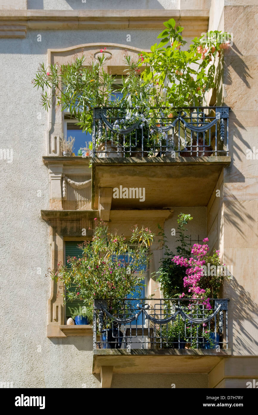 Balkon Detail Pflanze Stockfotos und -bilder Kaufen - Alamy