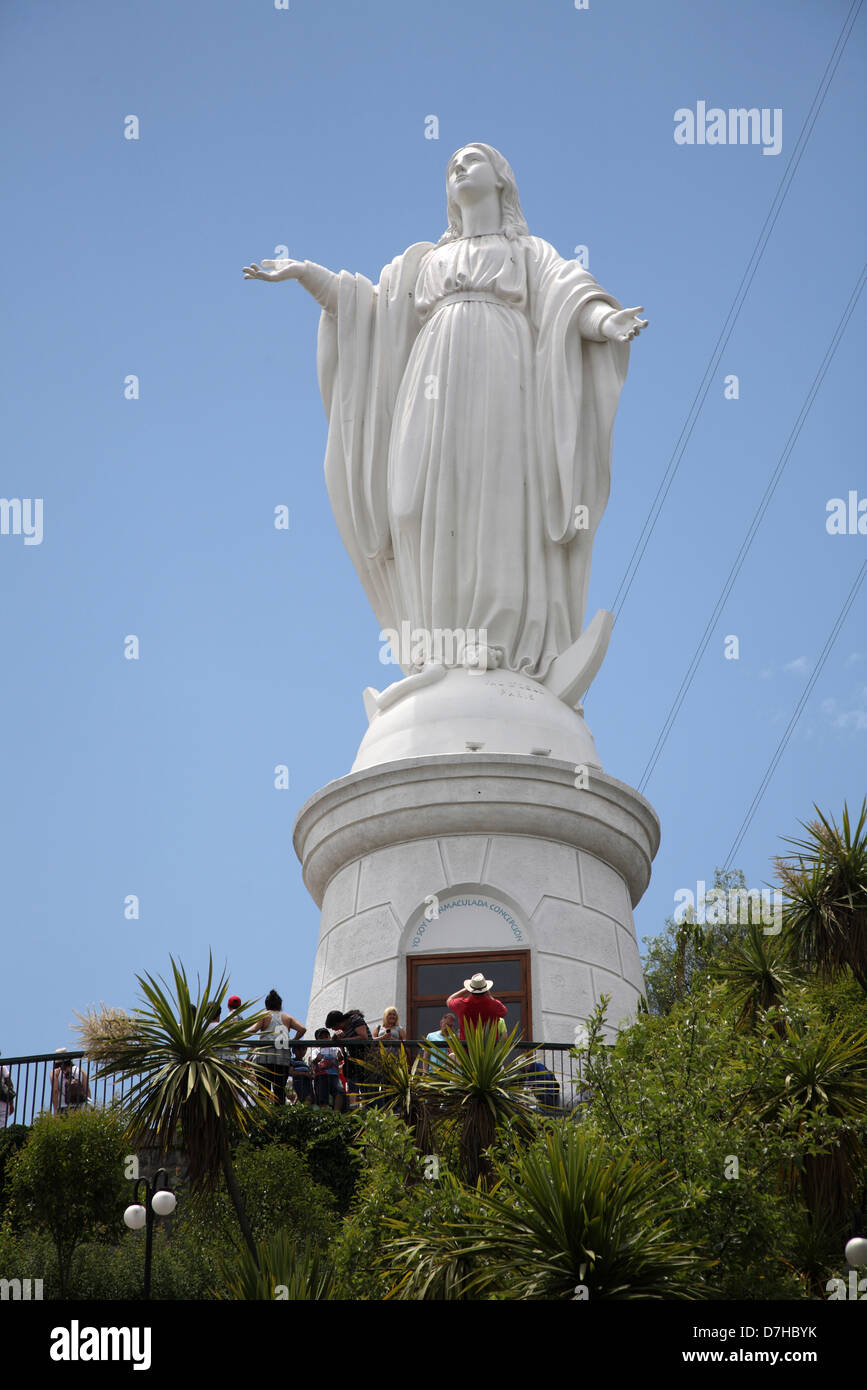 Santiago de Chile Cerro San Cristobal Mary Marie Statue Parque Metropolitano de Santiago Stockfoto