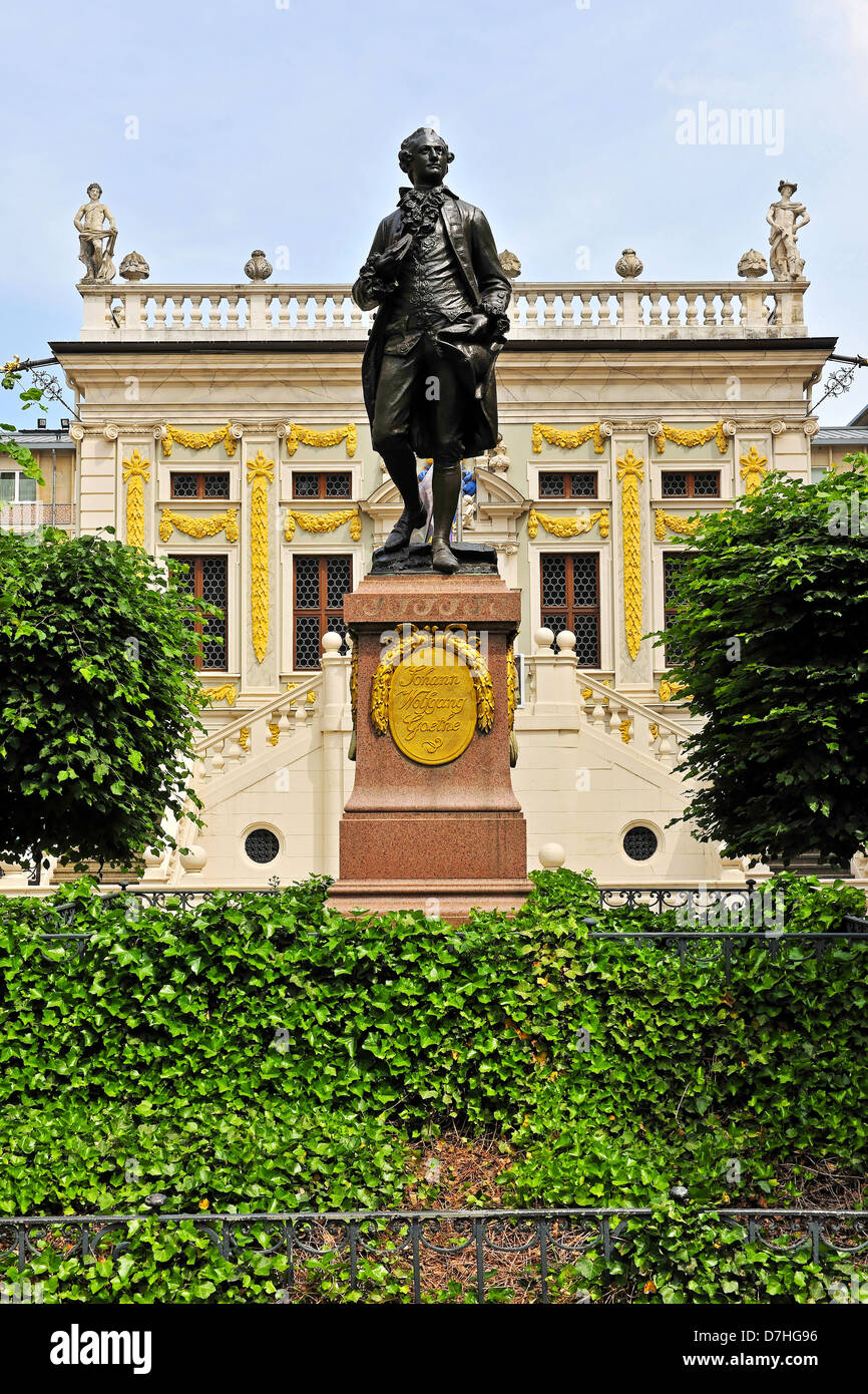 Die Goethe-Denkmal auf dem Naschmarkt in Leipzig Stockfoto