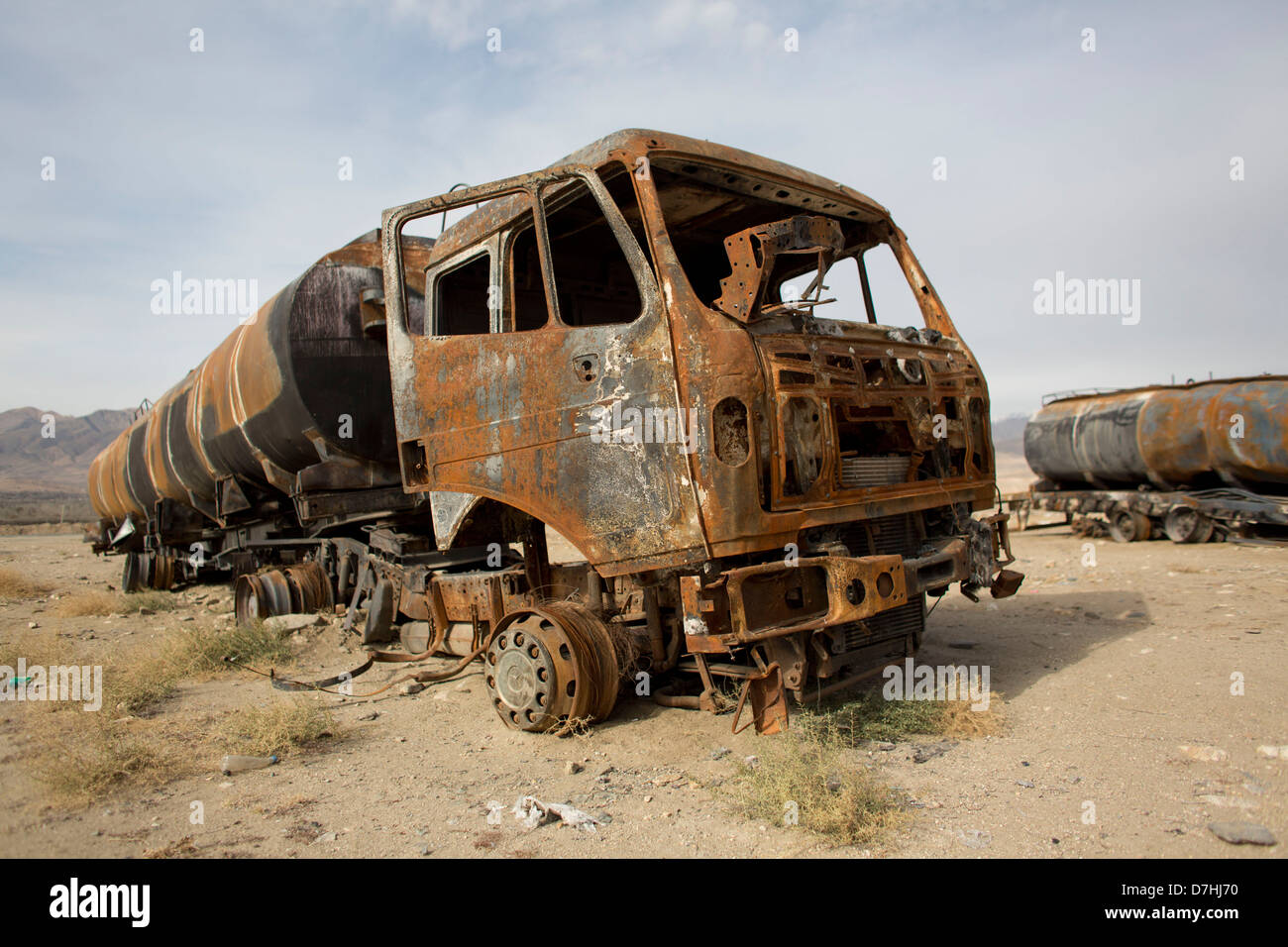 NATO Kraftstofftanker von Taliban in Wardak, Afghanistan gesprengt Stockfoto