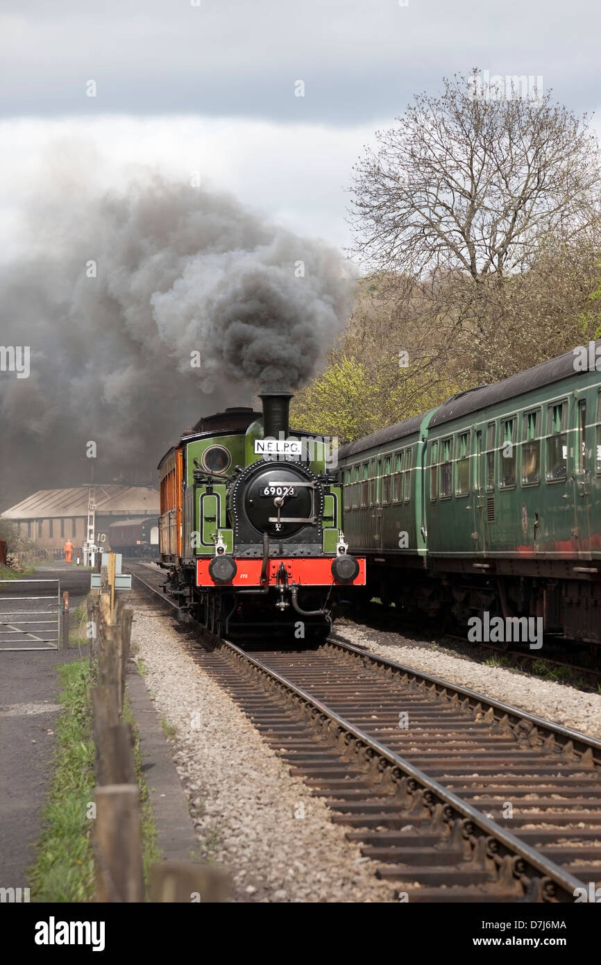 Locomotive Steam Train 69023 Joe M verlassen des Grosmont Railway Station North Yorkshire England UK Stockfoto