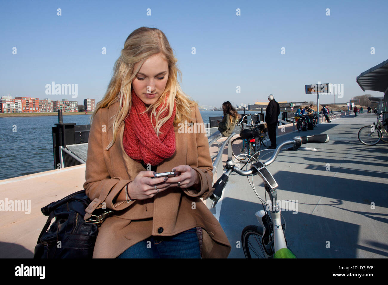 Fahrrad Fahrräder Fahrrad Bikes blond Boot Bus Kommunikation Stockfoto