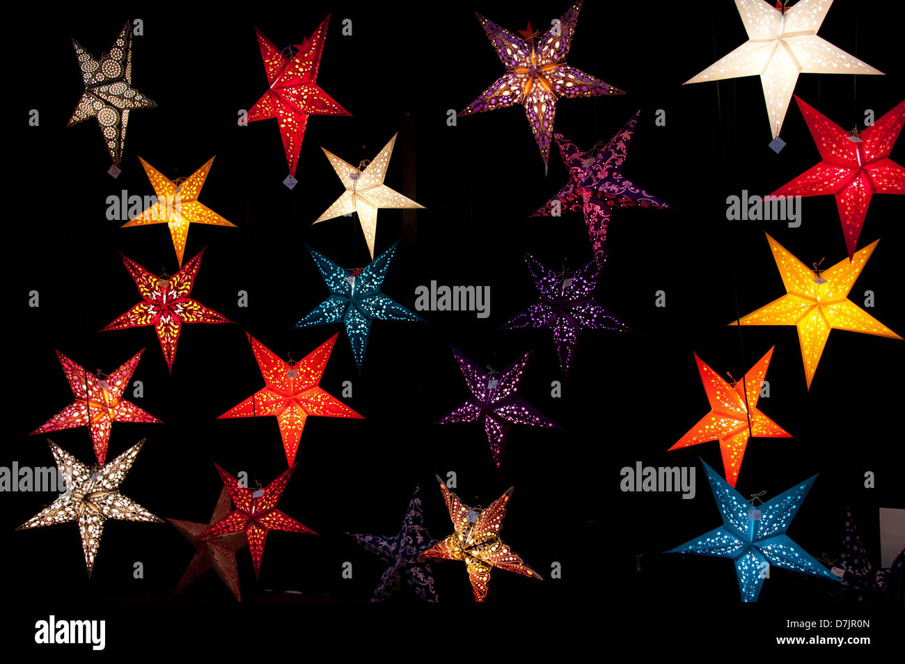 Leuchtende Weihnachtssterne, Leuchtende Weihnachtssterne Stockfoto