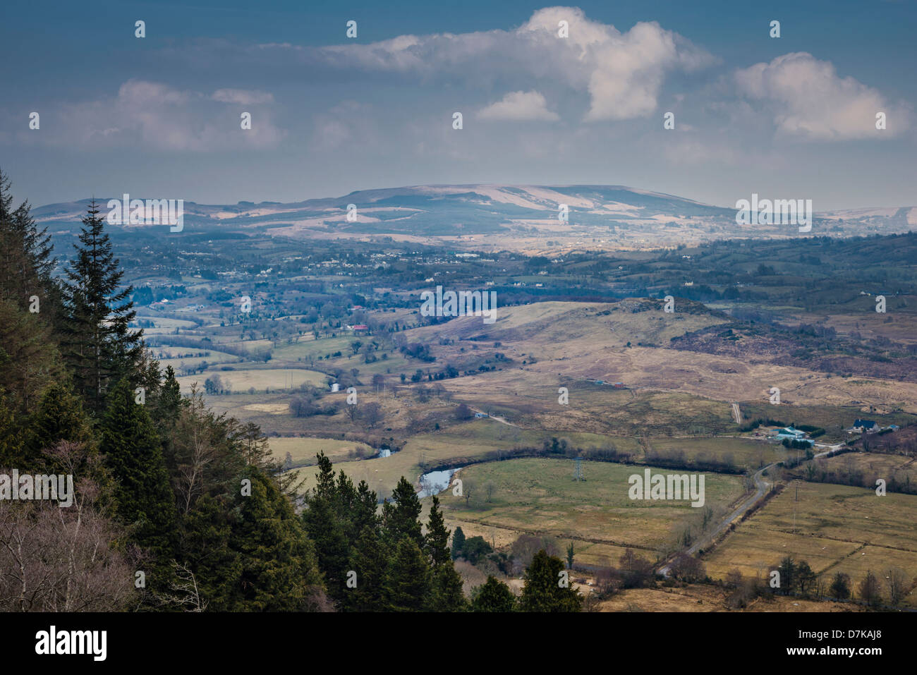 Blick nach Norden vom Benbo, in den Nord-Ost-Ox-Bergen County Leitrim, Irland, in Richtung der Stadt Manorhamiltion Stockfoto