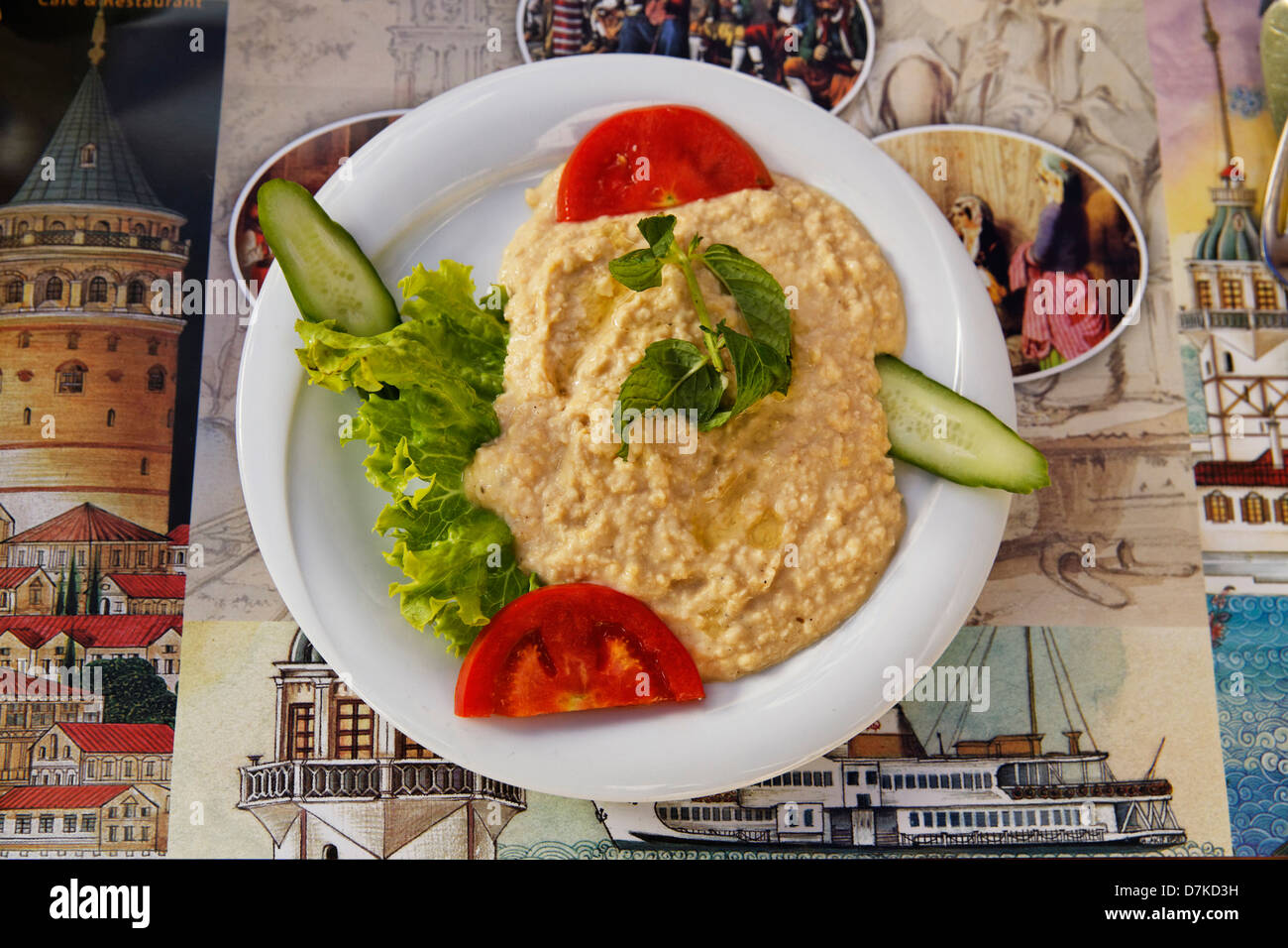 Europa, Türkei, Istanbul, Teller mit hummus Stockfoto