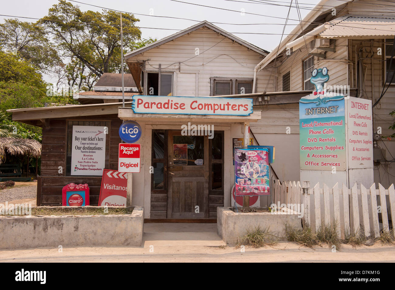 Mittelamerika, Honduras, Roatan, West End Village, Paradies-Computer, Internet-Zugang Stockfoto