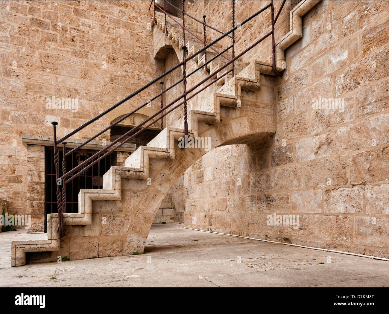 Treppe im Turm Serranos Valencia Stockfoto