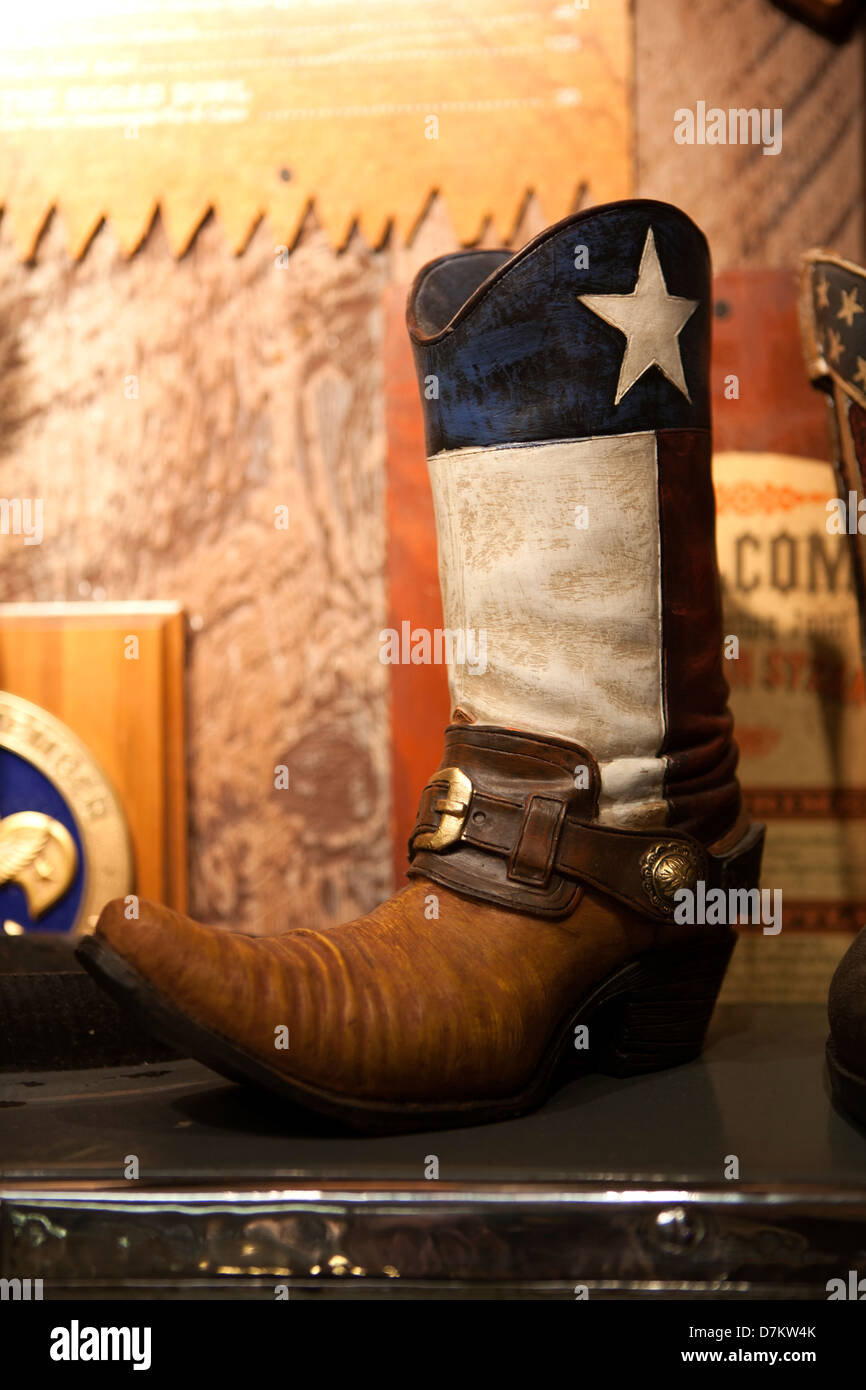 Ein Cowboy-Stiefel am Display an Big Texan Steak Ranch in Amarillo Texas USA Stockfoto