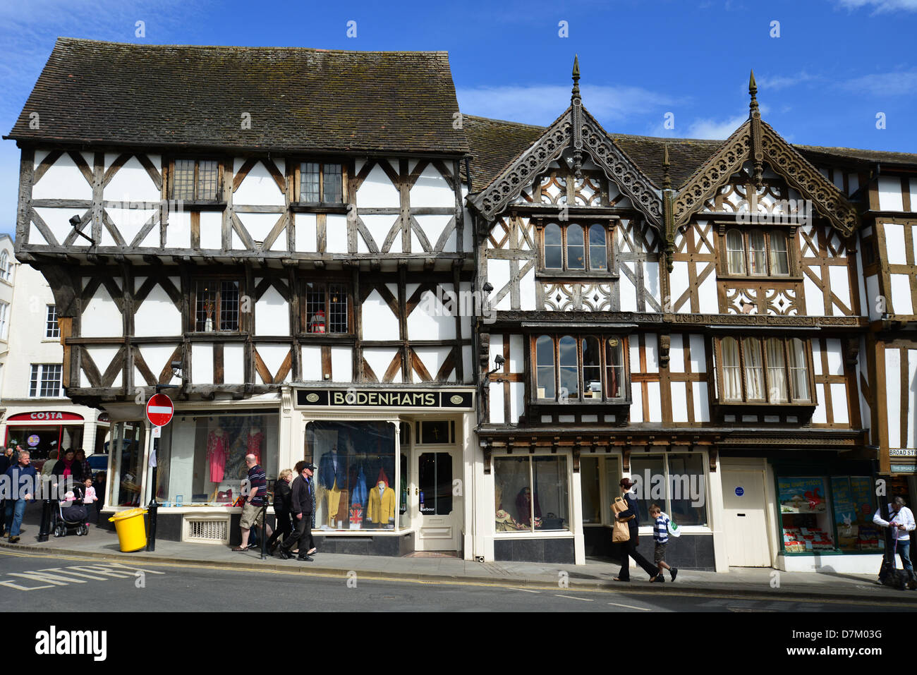 Fachwerk-Gebäuden, Broad Street, Ludlow, Shropshire, England, Vereinigtes Königreich Stockfoto