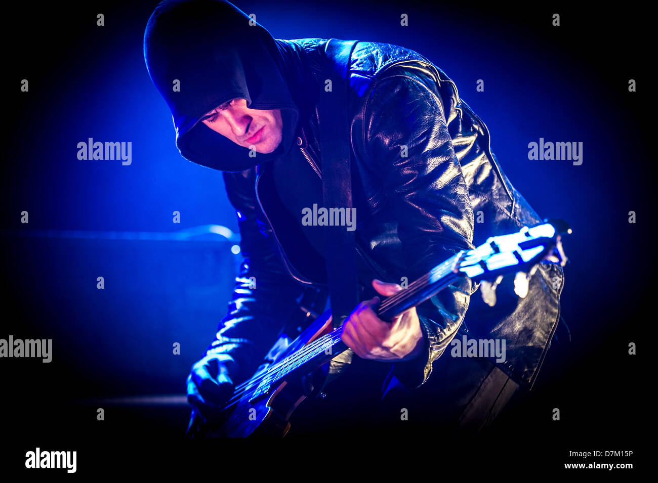 Toronto, Ontario, Kanada. 9. Mai 2013.  Sänger ROBERT LEVON wurde der "Black Rebel Motorcycle Club" auf der Bühne Kool Haus. (Bild Kredit: Kredit: Igor Vidyashev/ZUMAPRESS.com/Alamy Live-Nachrichten) Stockfoto