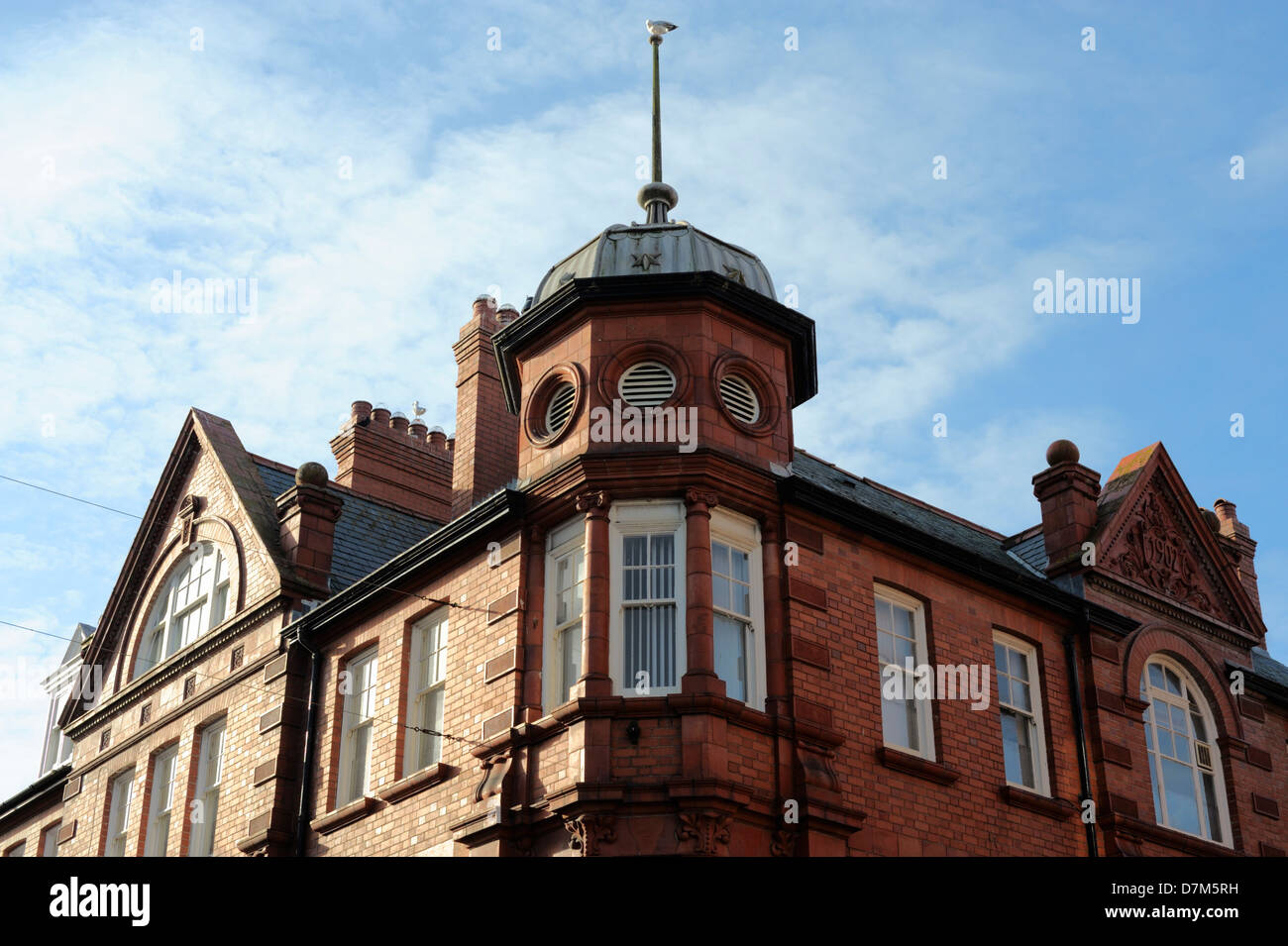 Edwardian Gebäude aus dem frühen datiert 1902 im Zentrum von Aberystwyth, Wales, Vereinigtes Königreich. Stockfoto