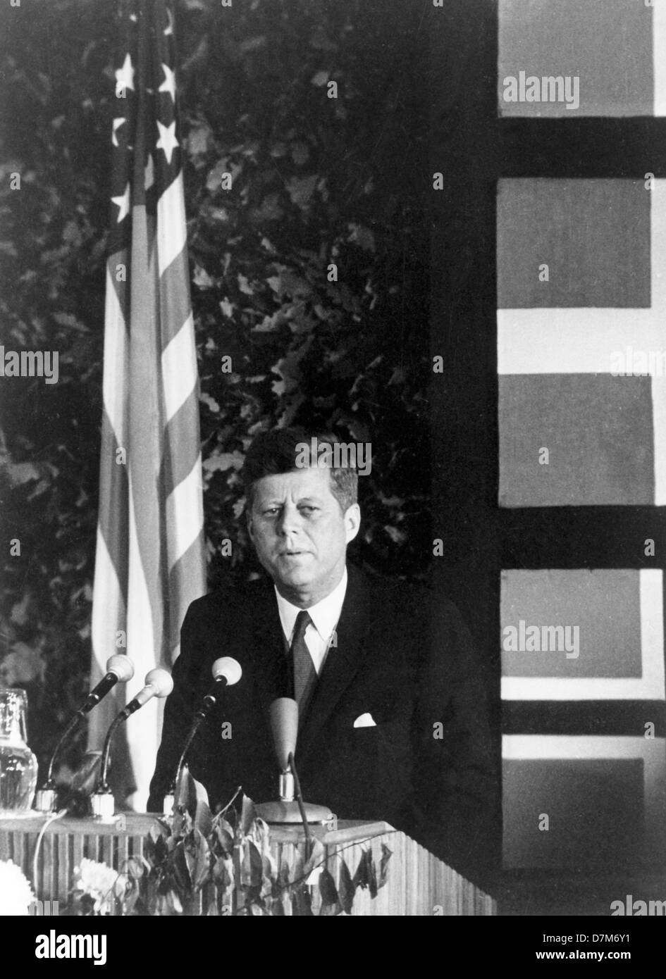 US Präsident John F. Kennedy hält eine Rede am 26. Juni 1963 in Berlin vor Gewerkschaftsmitglieder. Der US-Präsident war verschrieb der Bundesrepublik für vier Tage. Die letzte Station seiner Reise war Berlin. Stockfoto