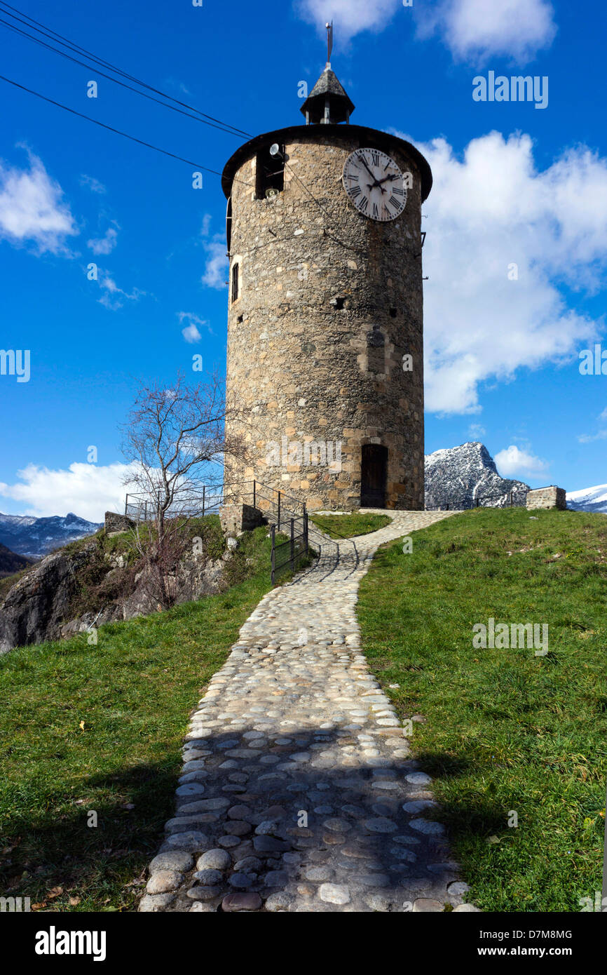 Uhrturm, blauer Himmel, Tarascon Sur Ariège, Stockfoto