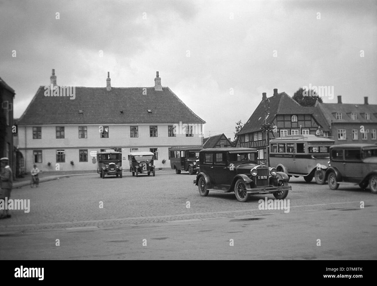 Dieses Bild zeigt den Torvet Square in Soroe, Dänemark, mit historischer Bedeutung. Das schwedische Nationalamt für Kulturerbe erfasst und bewahrt solche Bilder als Teil der Dokumentation des Kulturerbes auf. Stockfoto