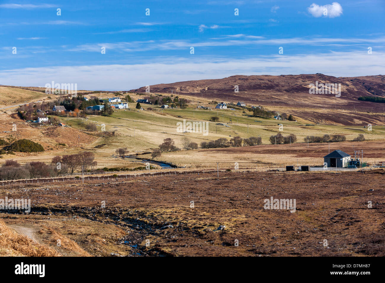 Blick auf Strathkanaird (auch Strathcanaird oder Srath Chainneart) ist eine remote Landwirtschaft. Stockfoto