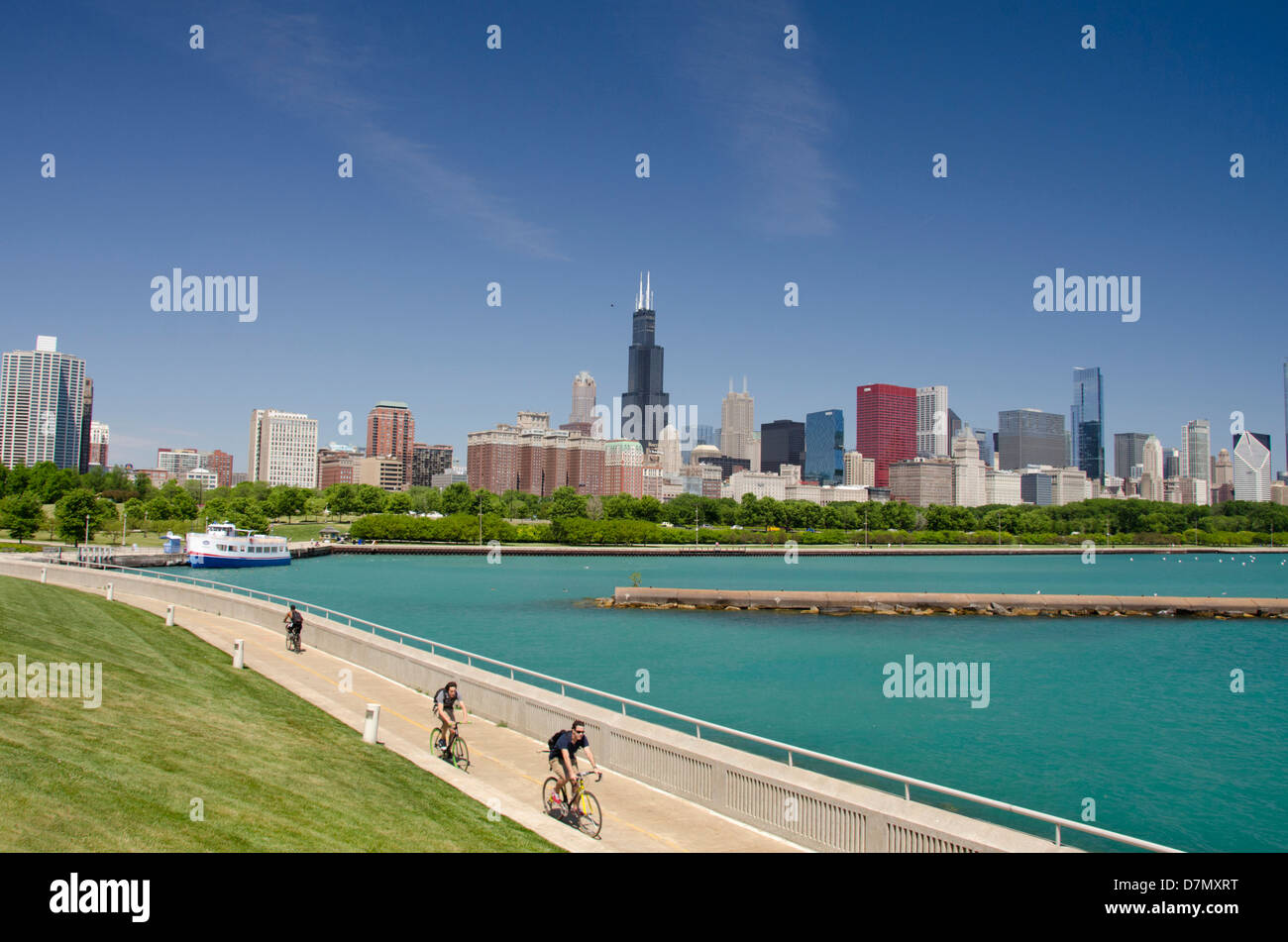 Illinois, Chicago. Die Innenstadt von City Skyline Blick auf Chicago vom Lake Michigan. Stockfoto