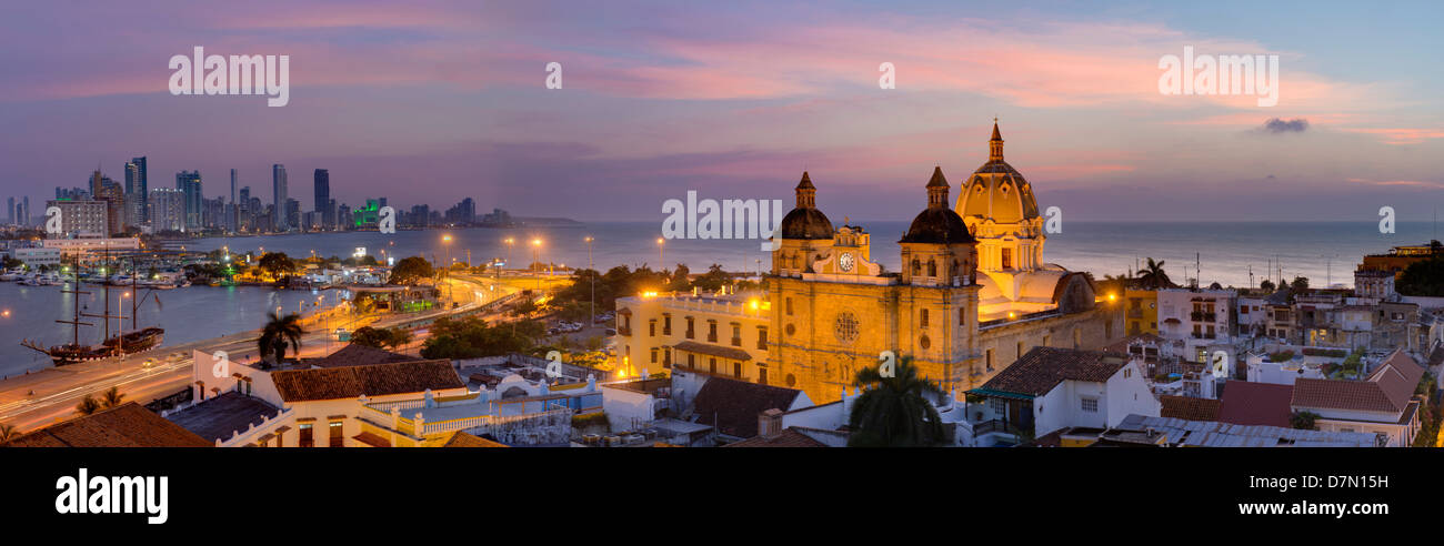 Pedro Und Die Bettler Von Cartagena Lesetagebuch Alte Stadt und die Bucht von Cartagena, Kolumbien Stockfotografie - Alamy