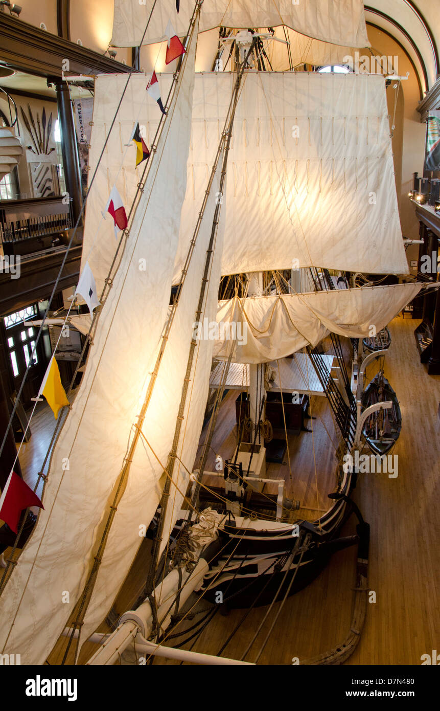 Massachusetts, New Bedford. Neue Bedford Whaling Museum, 89-Fuß-Hälfte-Scale-Modell der Walfang Rinde hier. Stockfoto