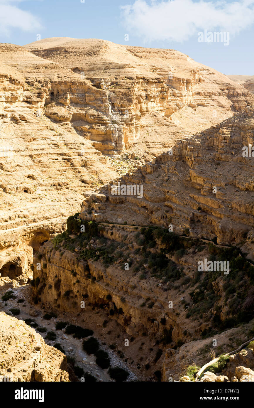 Wüste Schlucht des Wadi Kelt in Israel Stockfoto