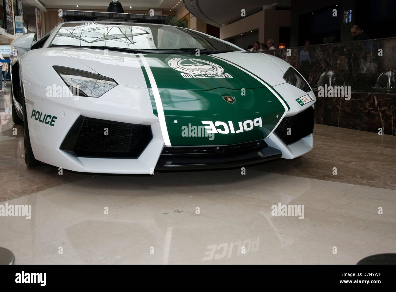 Dubai Polizei Lamborghini Aventador LP700-4 Coupe Streifenwagen Stockfoto