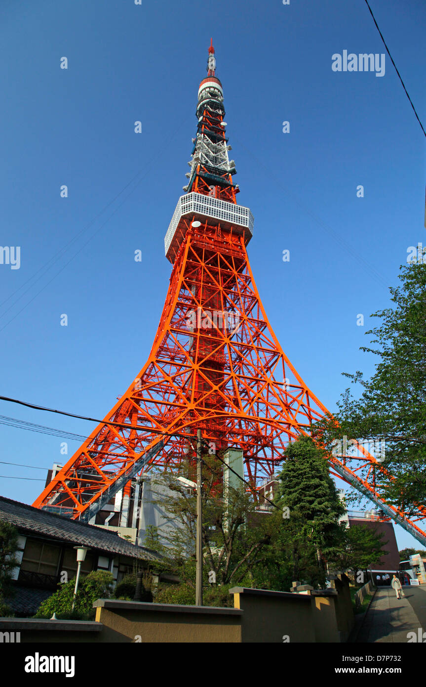 Shinkouin buddhistische Tempel und Japan Tokyo Tower Stockfoto