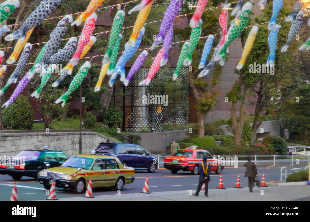 Koinobori Karpfen Streamer an der Tokyo Tower Japan Stockfoto