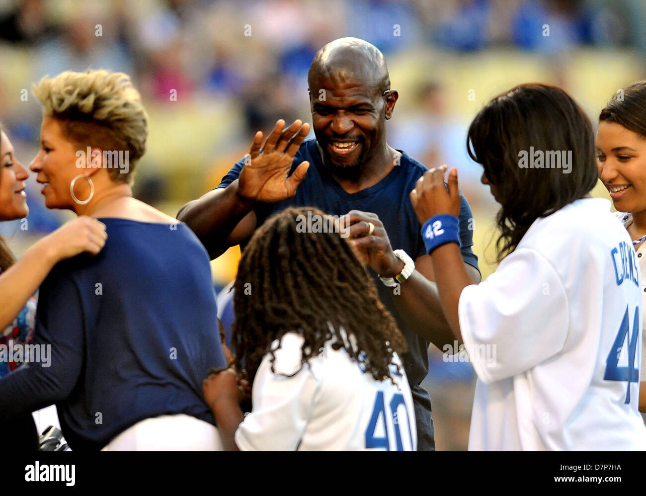 Los Angeles, CA. 11. Mai 2013. Schauspieler Terry Crews mit seiner Familie vor dem Hauptliga-Baseball-Spiel zwischen den Los Angeles Dodgers und das Miami Marlins im Dodger Stadium... Louis Lopez/CSM/Alamy Live-Nachrichten Stockfoto