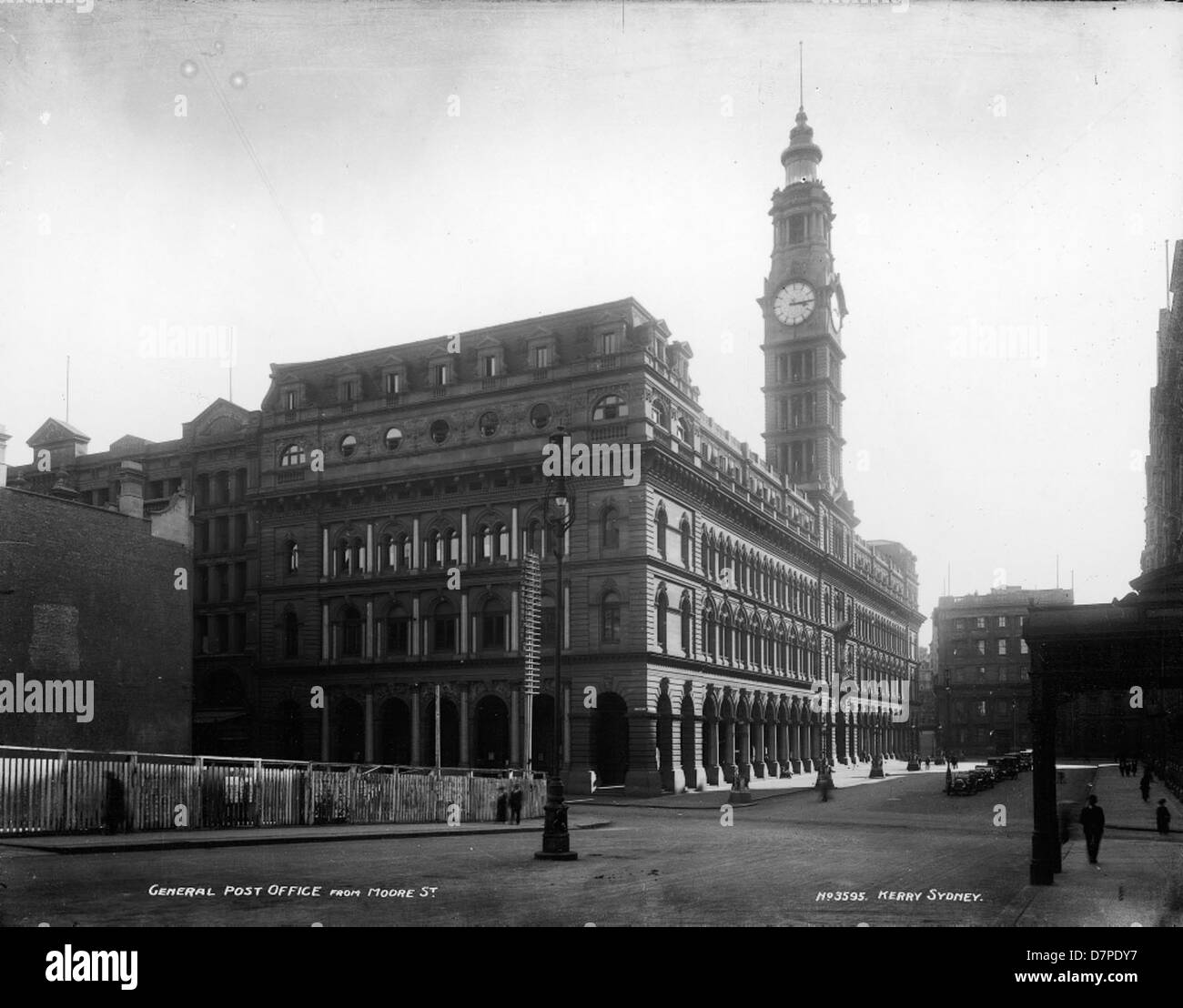 Das General Post Office in Sydney befindet sich in der Moore Street und ist ein berühmtes historisches Gebäude. Es diente während der gesamten Geschichte der Stadt als zentraler Drehkreuz für Kommunikation und Postdienste. Stockfoto