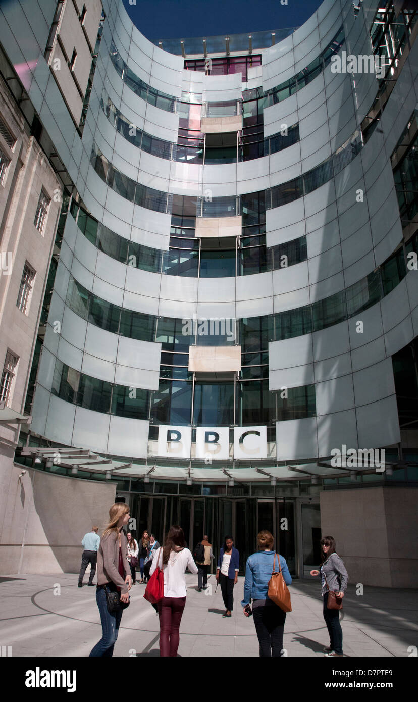 Fassade der neuen BBC-Ostflügel Erweiterung von Broadcasting House, London, England, Vereinigtes Königreich Stockfoto