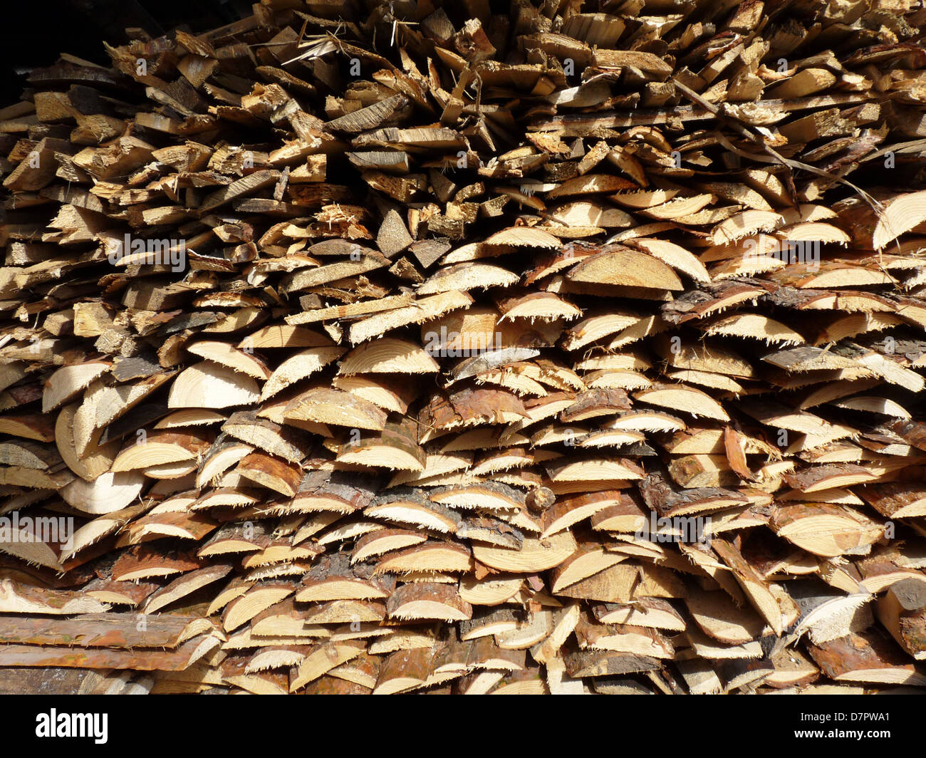 Brennholz, Stapel von Holz, Brennholz, Holz, Bretter, getrocknet, Bad, Haus, Dorf, Lager, Brennholz, Feuer, Stockfoto