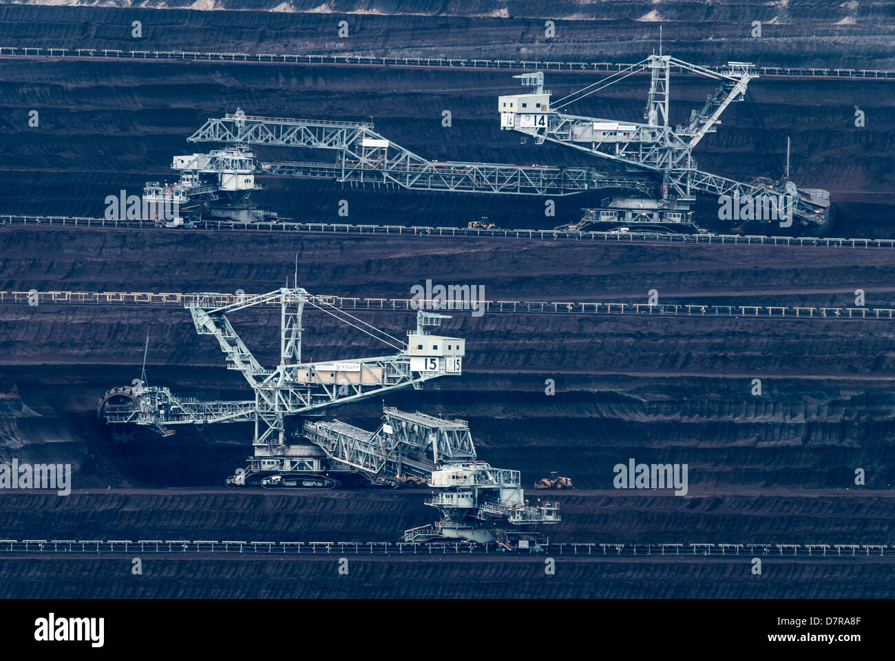 Die Loy Yang Kraftwerke offen geschnittenen Brown Coal Mine in Victoria, Australien. Stockfoto