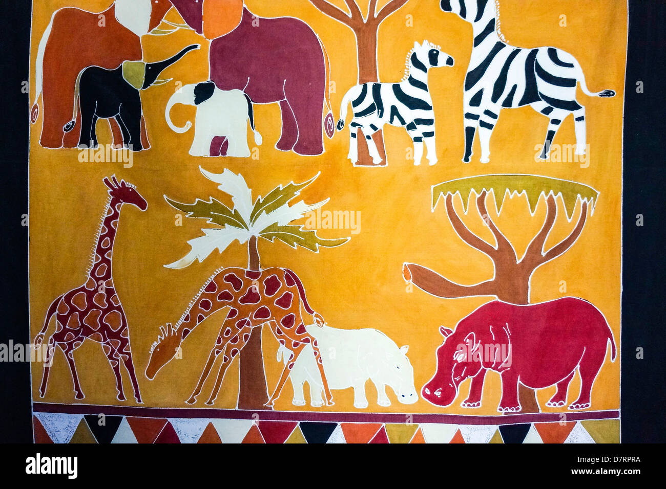 Orange Wandbehang mit afrikanischen Tieren Stockfoto