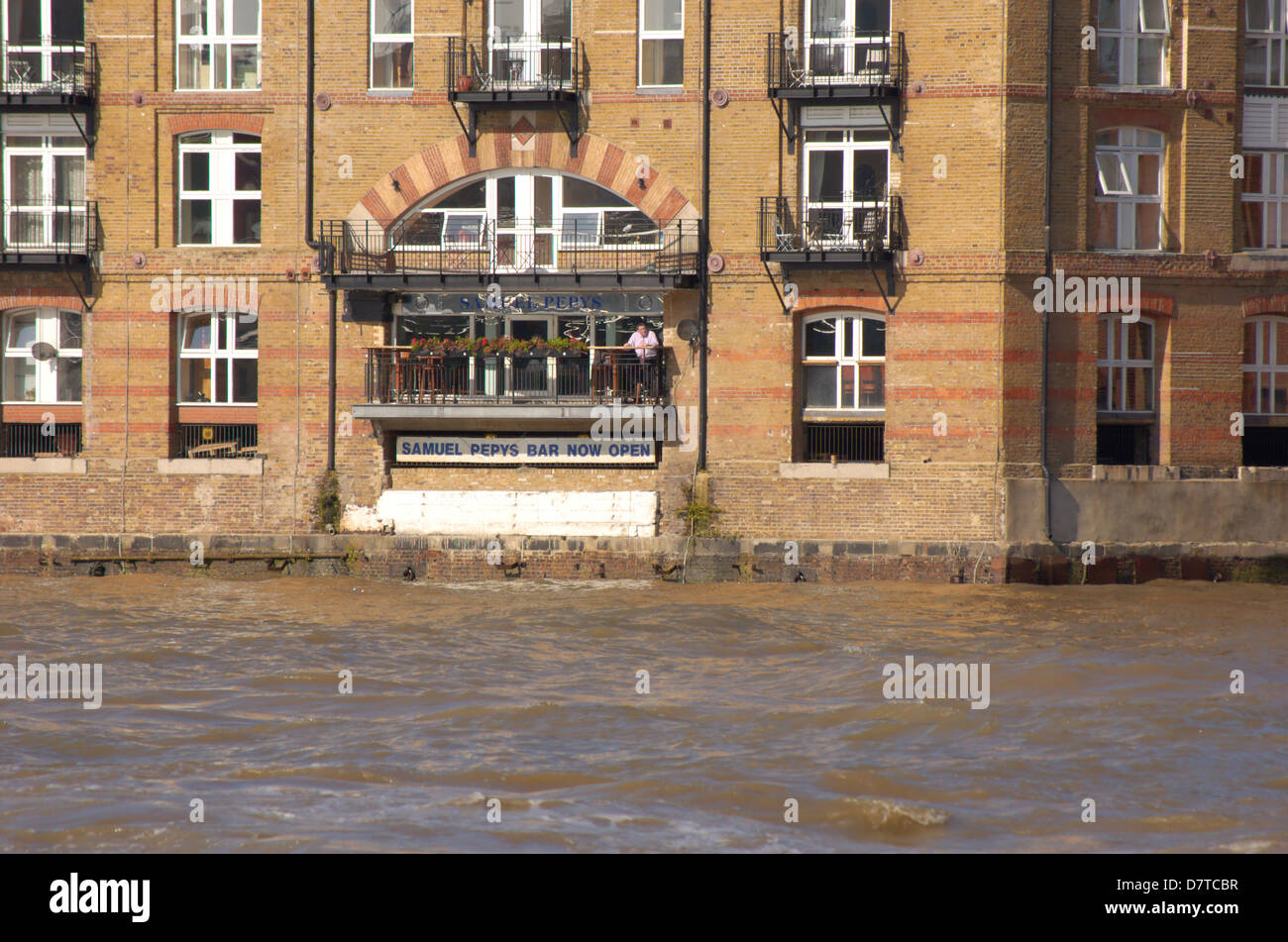 Waterfront-Lager-Konvertierung in London, England Stockfoto
