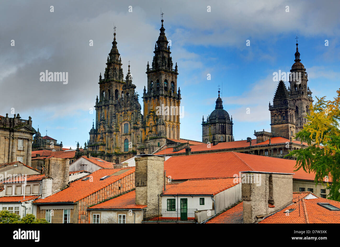 Dom-Türme in Old Town, Santiago De Compostela, UNESCO-Weltkulturerbe, Galicien, Spanien Stockfoto