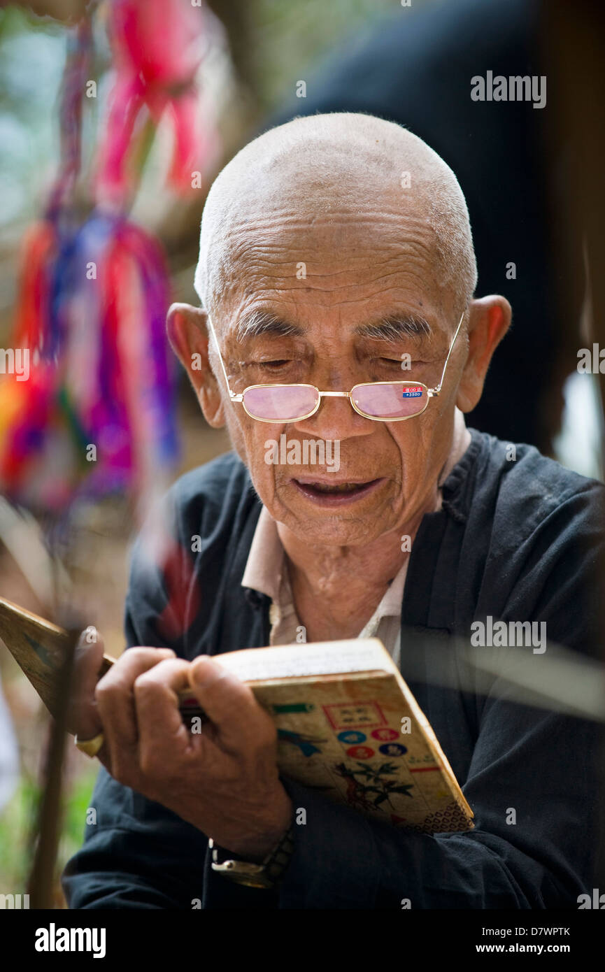 Jährliche ang Baum Anbetung Teezeremonie auf Pa-Ai-Leng shan Stockfoto