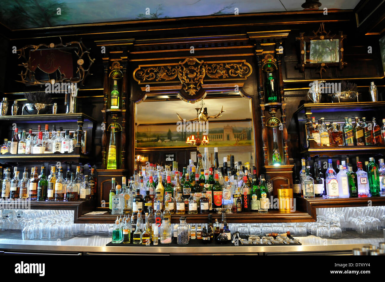 Die Cocktail-Bar Restaurant Regeln, Covent Garden, London, England Stockfoto